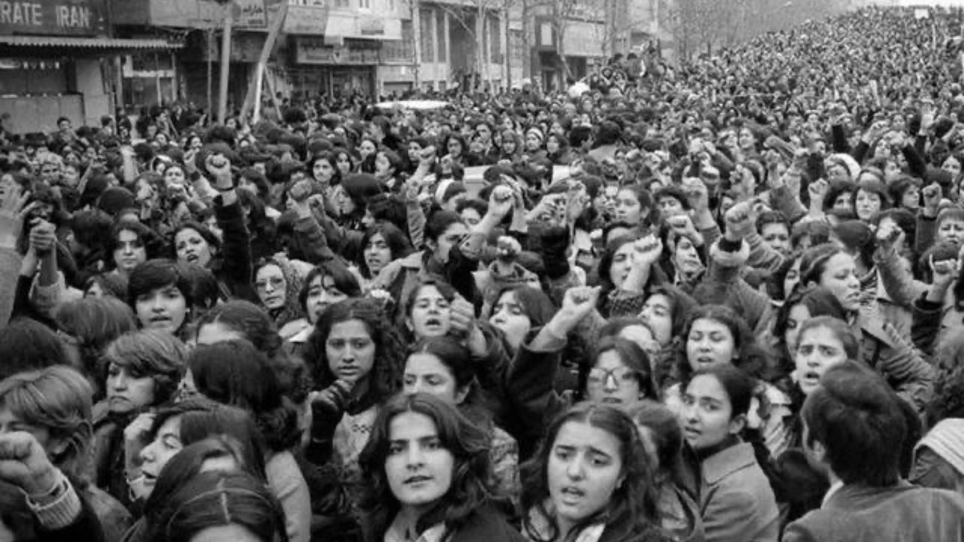 „MEHMOONI“: TALES OF THE REVOLUTION